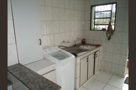 11_photo/00a69f390f.598c66e7e5047e83-ATLAS-807d8d1e-174e-40ca-b6e7-0ad6724f3fc2.jpg de casa à venda com 2 quartos, 90m² em Jardim das Americas, Nova Lima