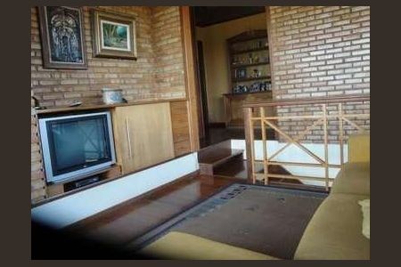 11_photo/00a69f3979.a9ad82c0a29b9a19-ATLAS-91d390f3-75fe-445c-a546-543aec17bb48.jpg de casa à venda com 4 quartos, 582m² em Alto das Quintas, Nova Lima