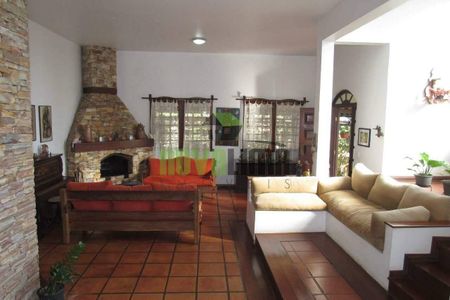 1_photo/00a69f3981.a9fe67ee86852afe-ATLAS-c78f56b5-4e23-483b-974d-18f285e3093e.jpg de casa à venda com 4 quartos, 300m² em Quintas II, Nova Lima