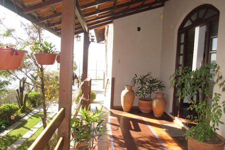 4_photo/00a69f3981.a9fe67ee86852afe-ATLAS-f699546b-0cef-42dd-80e2-cdfafe7721ec.jpg de casa à venda com 4 quartos, 300m² em Quintas II, Nova Lima