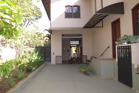 16_photo/00a69f3981.a9fe67ee86852afe-ATLAS-fa655298-84ea-44ad-b479-7ef2fb35ea4c.jpg de casa à venda com 4 quartos, 300m² em Quintas II, Nova Lima