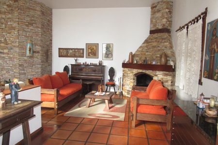 13_photo/00a69f3981.a9fe67ee86852afe-ATLAS-fb7deadc-ce10-42dd-9c2d-0a57cd5e64b7.jpg de casa à venda com 4 quartos, 300m² em Quintas II, Nova Lima