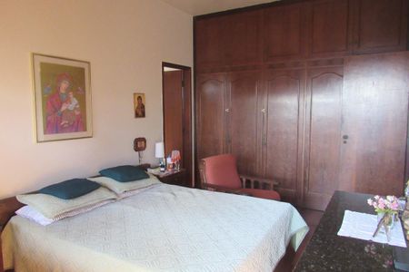 14_photo/00a69f3981.a9fe67ee86852afe-ATLAS-fcc9eb7f-2c43-40b3-a922-cace0ee41ce8.jpg de casa à venda com 4 quartos, 300m² em Quintas II, Nova Lima