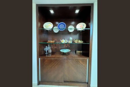 12_photo/00a69f3ae7.a653025800d65953-ATLAS-3e9e086e-15e2-42de-8f59-7f429e2982bf.jpg de casa à venda com 3 quartos, 383m² em Quintas, Nova Lima