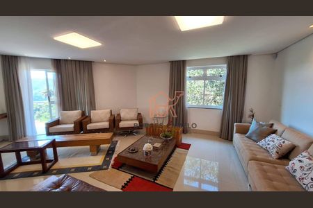 13_photo/00a69f3ae7.a653025800d65953-ATLAS-9bd2e3a3-5068-42e5-8a4a-3b5a63a3a25d.jpg de casa à venda com 3 quartos, 383m² em Quintas, Nova Lima