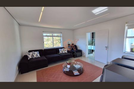 25_photo/00a69f3ae7.a653025800d65953-ATLAS-a99b81ce-7287-499d-8f56-d94664aa6c6a.jpg de casa à venda com 3 quartos, 383m² em Quintas, Nova Lima