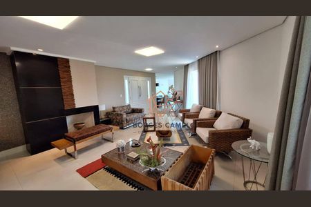 11_photo/00a69f3ae7.a653025800d65953-ATLAS-e96f9590-1223-4c88-b306-cb824a234729.jpg de casa à venda com 3 quartos, 383m² em Quintas, Nova Lima