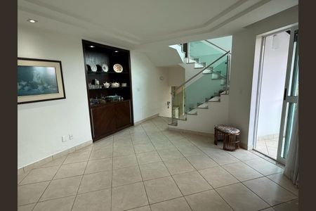 7_photo/00a69f3af7.8a734c1c2a3b006e-ATLAS-17c0539a-a041-4bcd-8bbe-46be6ea6bf2a.jpg de casa à venda com 3 quartos, 383m² em Quintas, Nova Lima