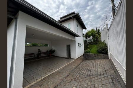 7_photo/00a69f3af7.8a734c1c2a3b006e-ATLAS-27c48f4f-2855-4f72-99fe-2c7913ede16a.jpg de casa à venda com 3 quartos, 388m² em Quintas, Nova Lima