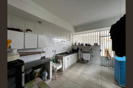 5_photo/00a69f3af7.8a734c1c2a3b006e-ATLAS-50e829eb-3a83-4578-88ea-b3868218d317.jpg de casa à venda com 3 quartos, 388m² em Quintas, Nova Lima