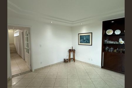 23_photo/00a69f3af7.8a734c1c2a3b006e-ATLAS-8809fc85-63c8-4ed3-9f4c-b037338179bf.jpg de casa à venda com 3 quartos, 383m² em Quintas, Nova Lima