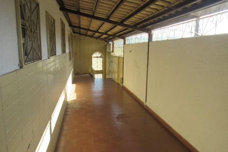 3_photo/00a69f3b15.445c0bca81181d7a-ATLAS-4ab35e71-8c90-4355-924e-ffe883300e64.jpg de casa à venda com 4 quartos, 250m² em Quintas, Nova Lima