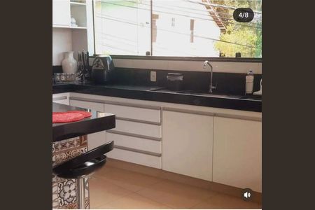 18_photo/00a69f3b15.445c0bca81181d7a-ATLAS-70642622-6333-4d3b-a109-0b7bffdb7af0.jpg de casa à venda com 4 quartos, 250m² em Quintas, Nova Lima