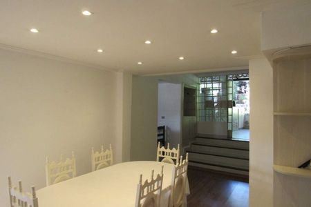 15_photo/00a69f3b15.445c0bca81181d7a-ATLAS-a818a7a3-2b1a-44b9-bf8b-e4ff39ceda94.jpg de casa à venda com 4 quartos, 250m² em Quintas, Nova Lima