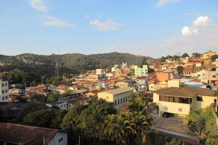 19_photo/00a69f3b4f.131c711fc740dfc3-ATLAS-9dc8bf79-cad4-4f14-a17f-ab52ce36d0e8.jpg de casa à venda com 3 quartos, 250m² em Quintas, Nova Lima