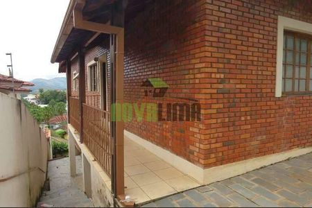 12_photo/00a69f3be7.437e93a170927d21-ATLAS-79e45a05-ddb3-4d16-8dcf-48d3200e56c8.jpg de casa à venda com 4 quartos, 400m² em Quintas, Nova Lima