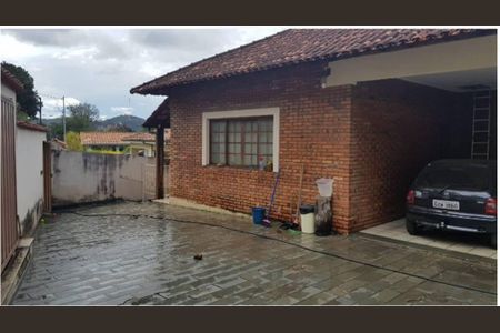 8_photo/00a69f3be7.437e93a170927d21-ATLAS-b4f47c89-e933-40b3-b51e-e2595997769f.jpg de casa à venda com 5 quartos, 400m² em Quintas, Nova Lima