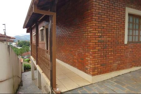 11_photo/00a69f3be7.437e93a170927d21-ATLAS-c46378eb-b889-4f0c-b2d9-23ff0639378a.jpg de casa à venda com 4 quartos, 400m² em Quintas, Nova Lima