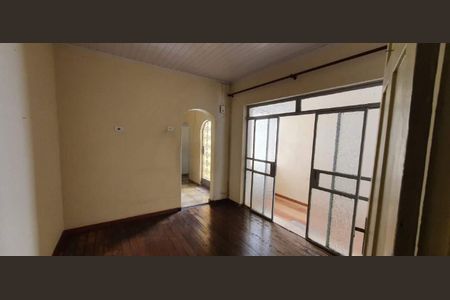 5_photo/00a69f3da1.edf2212802869f81-ATLAS-3788ed5a-f985-4c0c-b76b-2710fffc4ee0.jpg de casa à venda com 3 quartos, 120m² em Bairro Jardim, Nova Lima