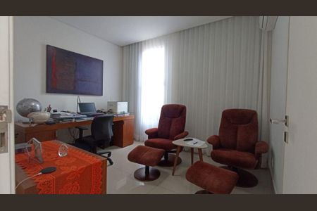 2_photo/00a69f491f.2008f600ea595daf-ATLAS-0142502b-24ea-44ab-ac68-2fdcb0ed24be.jpg de casa à venda com 3 quartos, 223m² em Chácara Silveira Ramos, Nova Lima