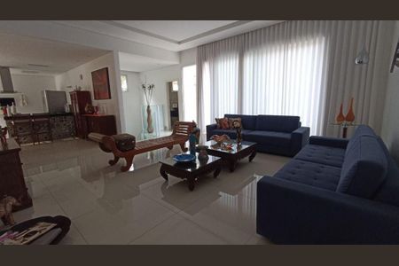 7_photo/00a69f491f.2008f600ea595daf-ATLAS-87defe46-cd81-41c8-8a78-c9efd0739a5e.jpg de casa à venda com 3 quartos, 223m² em Chácara Silveira Ramos, Nova Lima