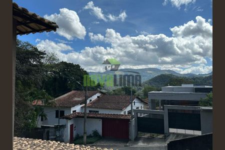 21_photo/00a69f5fd1.05acccb2dbb53537-ATLAS-b266fd8d-191c-4c9c-9a15-a14dd2ec826a.jpg de casa à venda com 3 quartos, 320m² em Vila do Ouro, Nova Lima