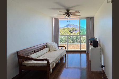 11_photo/00a6a1e075.f049d60be2a601bd-ATLAS-64e1582d-01b4-47c3-888b-0f17daea4b5c.jpg de casa à venda com 3 quartos, 340m² em Vila do Ouro, Nova Lima