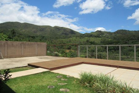 3_photo/00a6a1e159.eda30562fec2c246-ATLAS-35187b17-9cb8-42a9-943b-840da82e6d85.jpg de casa à venda com 3 quartos, 320m² em Arvoredo, Nova Lima