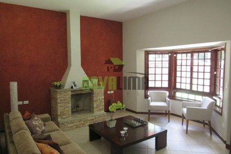 4_photo/00a6a1e159.eda30562fec2c246-ATLAS-cd3df7d5-7549-494c-a92e-c7574a604f76.jpg de casa à venda com 4 quartos, 320m² em Arvoredo, Nova Lima