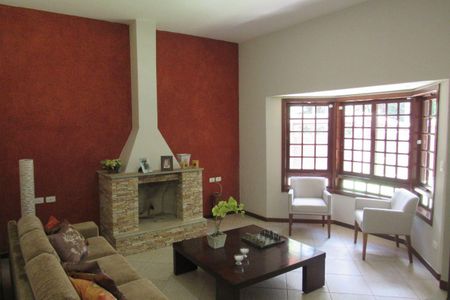 10_photo/00a6a1e159.eda30562fec2c246-ATLAS-db8a270a-38f2-418d-a674-483b1996d331.jpg de casa à venda com 3 quartos, 320m² em Arvoredo, Nova Lima