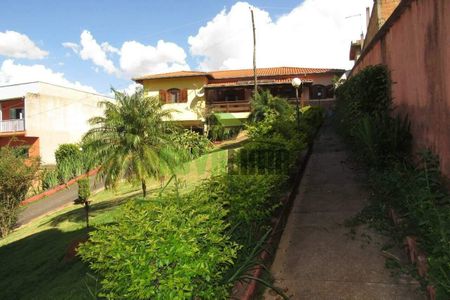 8_photo/00a6a1f98f.d55b36f64ebf45c1-ATLAS-795793ae-09b9-41ab-8798-140dff5e509f.jpg de casa à venda com 3 quartos, 200m² em Arvoredo, Nova Lima
