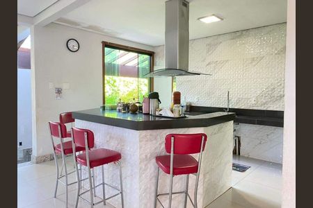 3_photo/00a6a1fb6b.c5d1a64dece4f495-ATLAS-986664e5-b5f8-48d0-99e7-f27f122ece9b.jpg de casa à venda com 4 quartos, 529m² em Arvoredo, Nova Lima