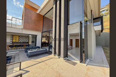 3_photo/00a6a2754f.34730a09c7934e52-ATLAS-84f9cffc-0625-488d-8a93-411bafa11674.jpg de casa de condomínio para alugar com 4 quartos, 584m² em Jardim Serrano, Nova Lima