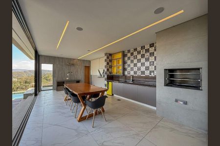 3_photo/00a6a2754f.34730a09c7934e52-ATLAS-e60202ba-ff51-4b06-94e6-9d7f82685c77.jpg de casa de condomínio para alugar com 4 quartos, 584m² em Jardim Serrano, Nova Lima