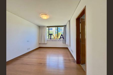 2_photo/00a6a2a2c9.646fae3a1fa4a2d8-ATLAS-54227e37-cb62-439c-984f-7f3c16cec4ed.jpg de apartamento para alugar com 4 quartos, 270m² em Vila Castelo, Nova Lima