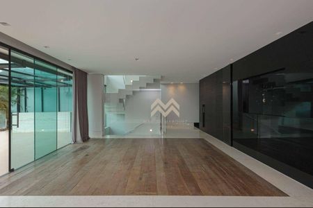 12_photo/00a6a2a2c9.646fae3a1fa4a2d8-ATLAS-604d7170-8f04-4a7a-b82a-cb69a62774c3.jpg de apartamento para alugar com 4 quartos, 338m² em Vila Castelo, Nova Lima