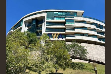 4_photo/00a6a2a2c9.646fae3a1fa4a2d8-ATLAS-ccedd4dd-80ea-45ff-9ea3-7d149211ca34.jpg de apartamento à venda com 4 quartos, 270m² em Vila Castelo, Nova Lima