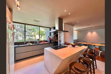 10_photo/00a6a2a2c9.e9c152c23d65b2ee-ATLAS-f8397d54-e3a8-43aa-bef1-f2df54c80950.jpg de apartamento à venda com 4 quartos, 322m² em Vila Castelo, Nova Lima