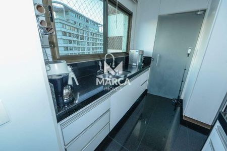 28_photo/00a6a2a3f7.26dc6cb80f3e86b0-ATLAS-50e26f74-b0da-4ff4-b18e-4f53dc901375.jpg de apartamento à venda com 3 quartos, 242m² em Vale dos Cristais, Nova Lima