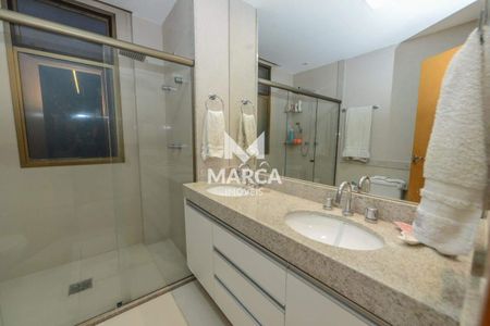 36_photo/00a6a2a3f7.26dc6cb80f3e86b0-ATLAS-ddfb6daa-da77-4499-b363-6ce8fd6e90d3.jpg de apartamento à venda com 3 quartos, 242m² em Vale dos Cristais, Nova Lima