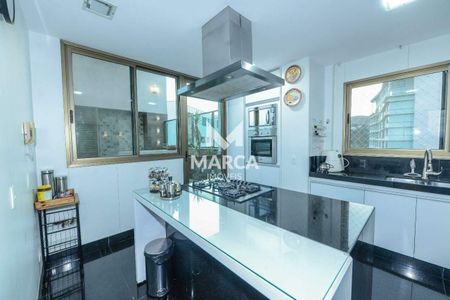 30_photo/00a6a2a3f7.26dc6cb80f3e86b0-ATLAS-dfd55199-c2c1-4b62-a606-e9e0155d993c.jpg de apartamento à venda com 3 quartos, 242m² em Vale dos Cristais, Nova Lima