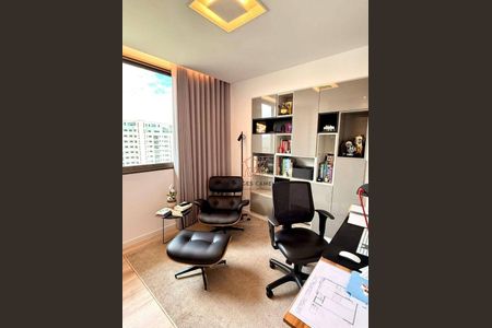 2_photo/00a6a2a3f7.992ad98d2e997856-ATLAS-0862d68a-86e4-49dc-98a7-b9c443b48537.jpg de apartamento à venda com 3 quartos, 117m² em Vale dos Cristais, Nova Lima