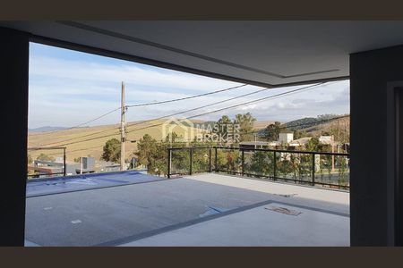 3_photo/00a6a2a9e3.23351eba74f1df34-ATLAS-6c74e0ac-b993-4f96-85ae-d96191d2258b.jpg de casa à venda com 4 quartos, 394m² em Vale do Sereno, Nova Lima