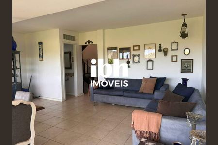 3_photo/00a6a2aea7.86fa7c56df5ec564-ATLAS-18bacc6d-df3e-4907-8bc7-83c928338d50.jpg de casa à venda com 3 quartos, 180m² em Vale do Sereno, Nova Lima