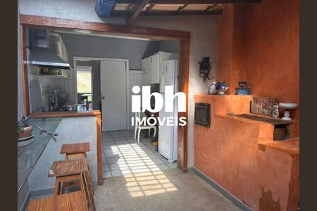 8_photo/00a6a2aea7.86fa7c56df5ec564-ATLAS-4a255b70-bd0d-45d5-ae38-d9390e4c1038.jpg de casa à venda com 3 quartos, 180m² em Vale do Sereno, Nova Lima