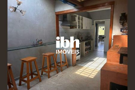 9_photo/00a6a2aea7.86fa7c56df5ec564-ATLAS-778a1507-9fc9-489d-a155-5d0de34431a0.jpg de casa à venda com 3 quartos, 180m² em Vale do Sereno, Nova Lima