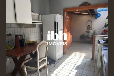 6_photo/00a6a2aea7.86fa7c56df5ec564-ATLAS-e97bd440-8f32-498a-a6fa-efbb2038ad34.jpg de casa à venda com 3 quartos, 180m² em Vale do Sereno, Nova Lima