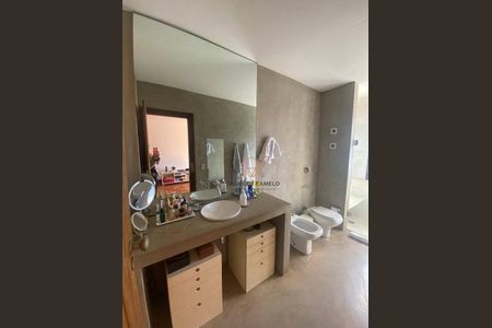 2_photo/00a6a2b53f.80a7f3f1b00bd23a-ATLAS-0edb923b-1b5f-4a84-9b2d-ee225d170bae.jpg de casa à venda com 2 quartos, 228m² em Vila d'El Rey, Nova Lima