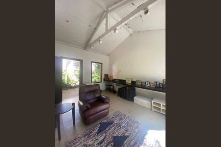 4_photo/00a6a2b53f.80a7f3f1b00bd23a-ATLAS-d24f7587-d073-4c3b-b99f-774e43821f29.jpg de casa à venda com 2 quartos, 228m² em Vila d'El Rey, Nova Lima