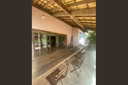 15_photo/00a6a2b53f.80a7f3f1b00bd23a-ATLAS-daa0beec-1af0-4e63-b006-ea132a40d999.jpg de casa à venda com 2 quartos, 228m² em Vila d'El Rey, Nova Lima